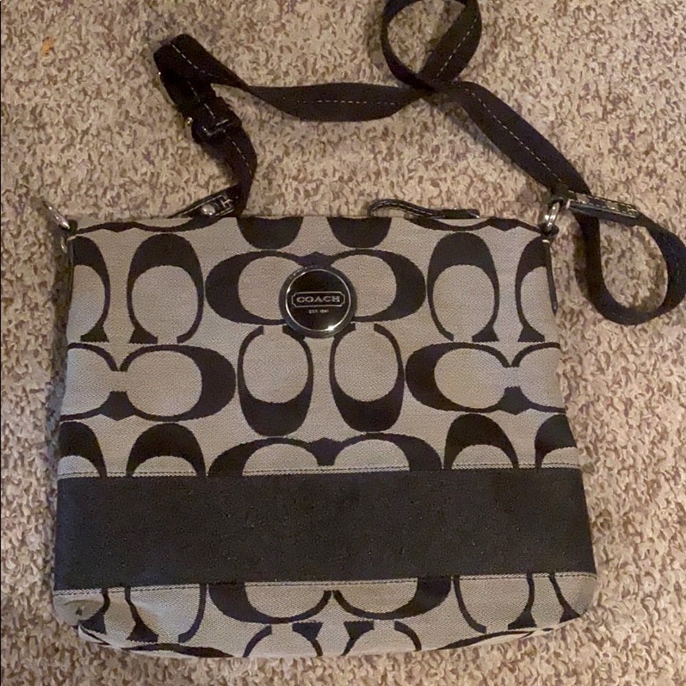 Coach crossbody in black